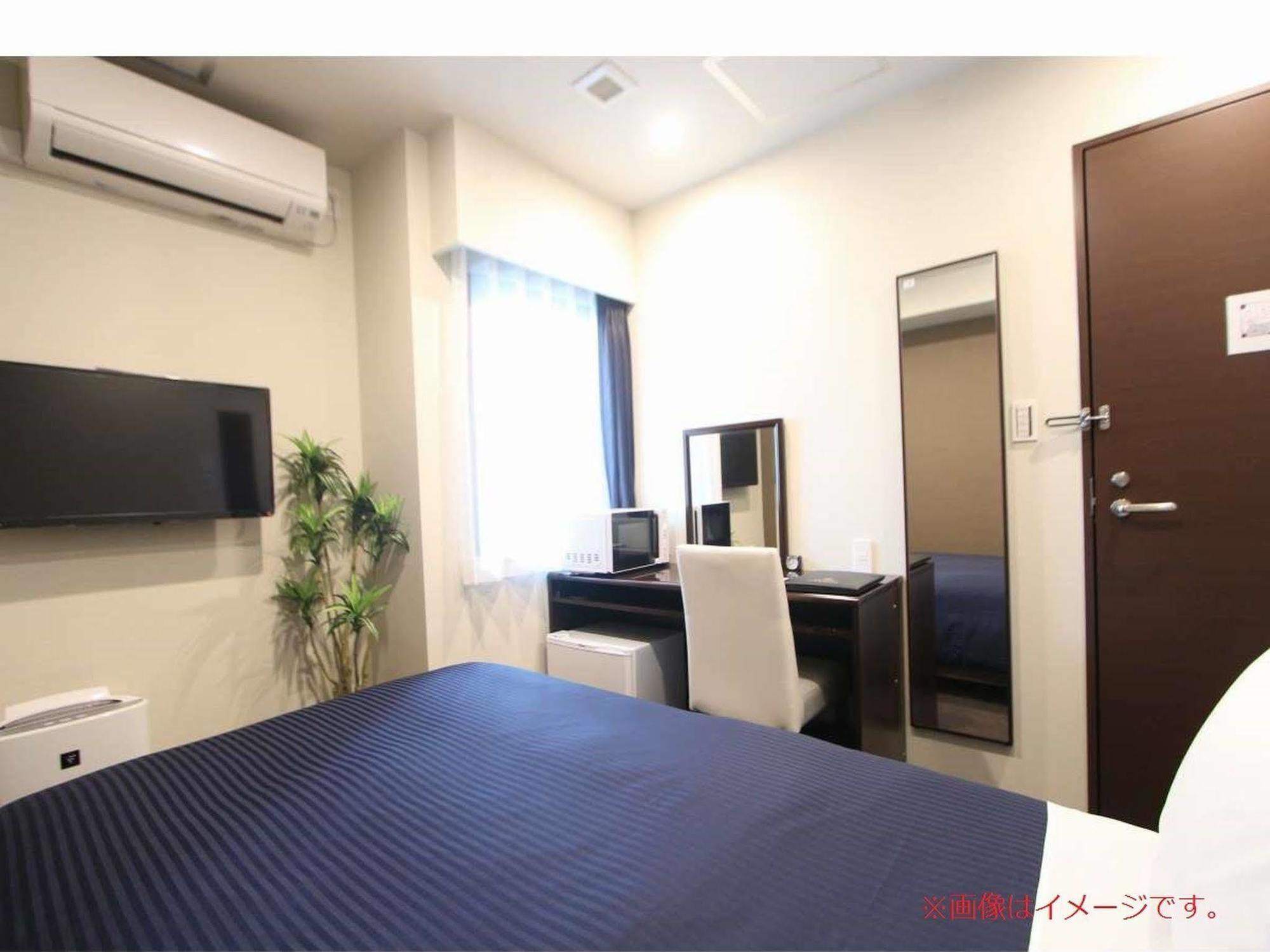 Hotel Livemax Umeda Doyama Осака Екстер'єр фото