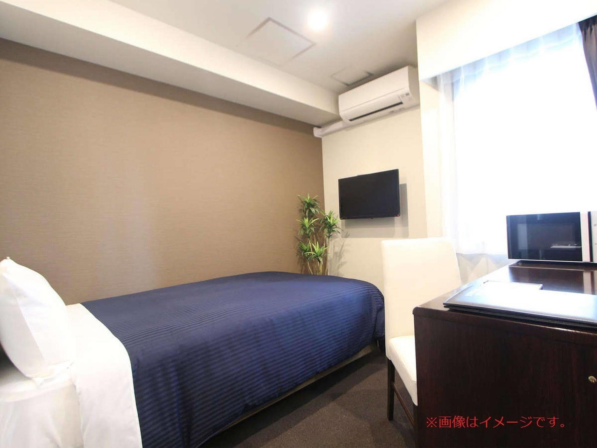 Hotel Livemax Umeda Doyama Осака Екстер'єр фото