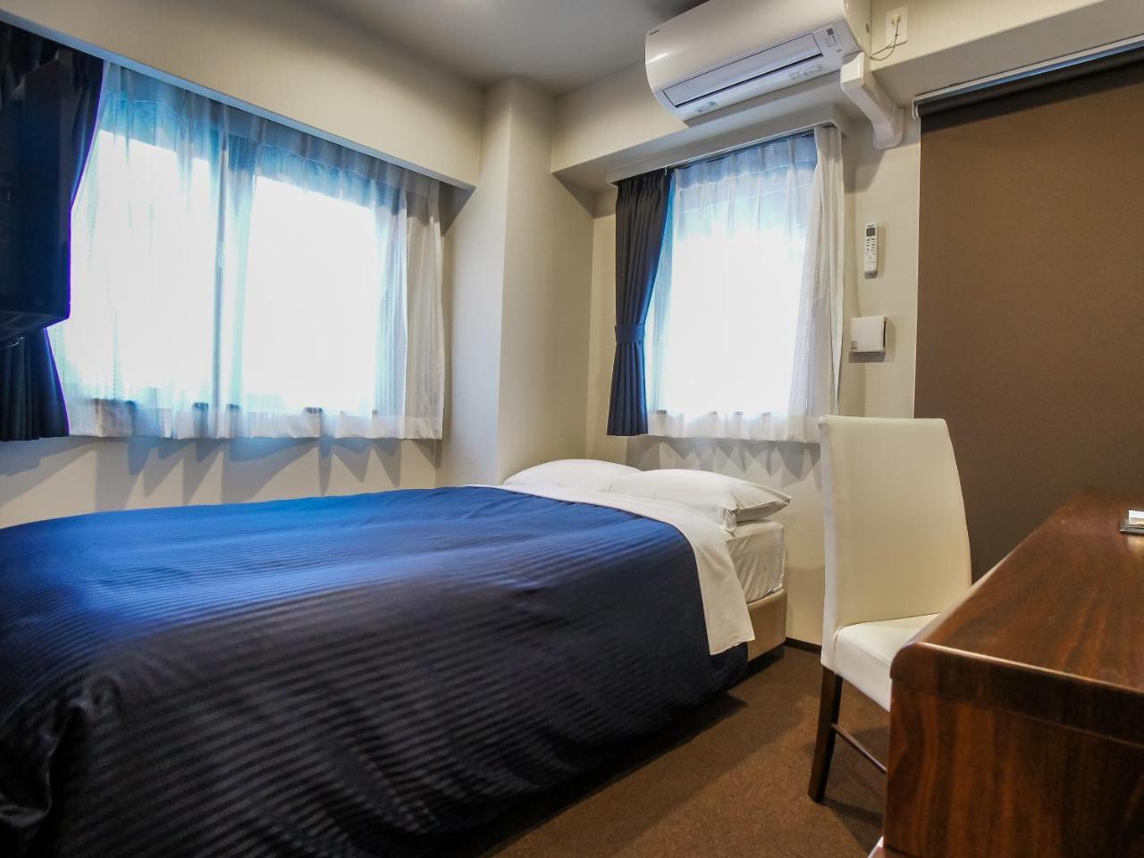 Hotel Livemax Umeda Doyama Осака Екстер'єр фото